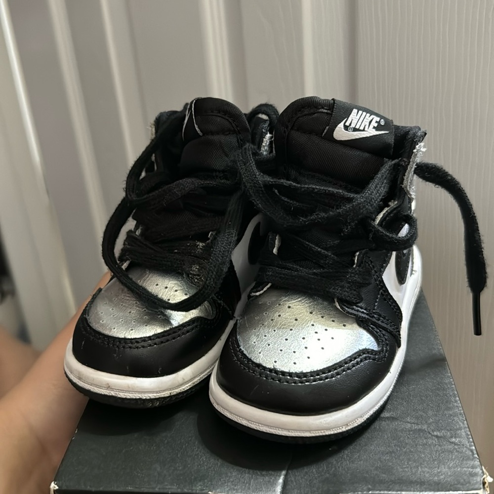 Toddler Jordan 1s